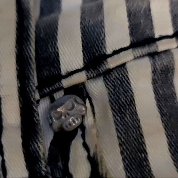 TRIPP NYC | Daang Goodman | Narrow Stripe Rocker | B&W Pinstripe Skinny Jeans - Picture 3 of 5